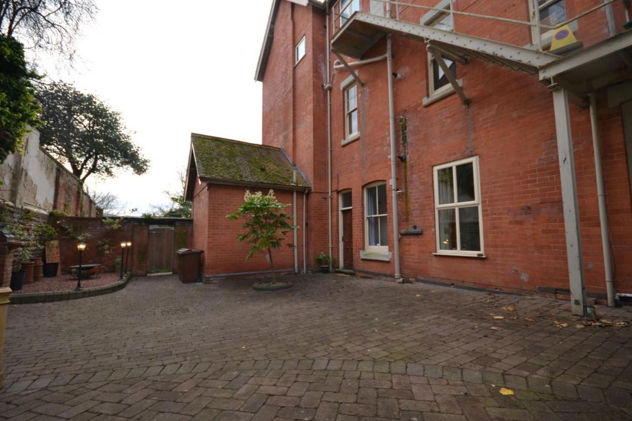 Historic House In The Park, Private Courtyard Near The Castle Apartment Нотингам Екстериор снимка