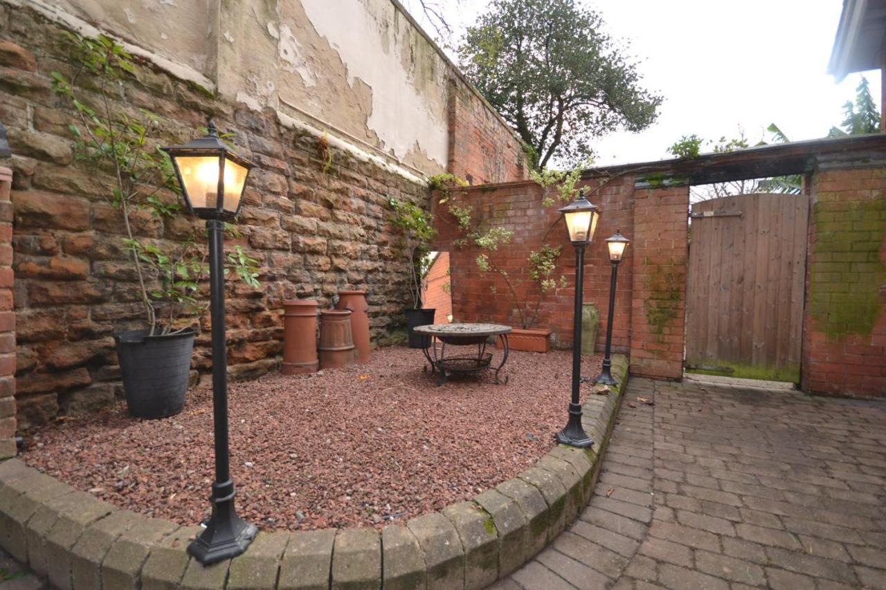 Historic House In The Park, Private Courtyard Near The Castle Apartment Нотингам Екстериор снимка